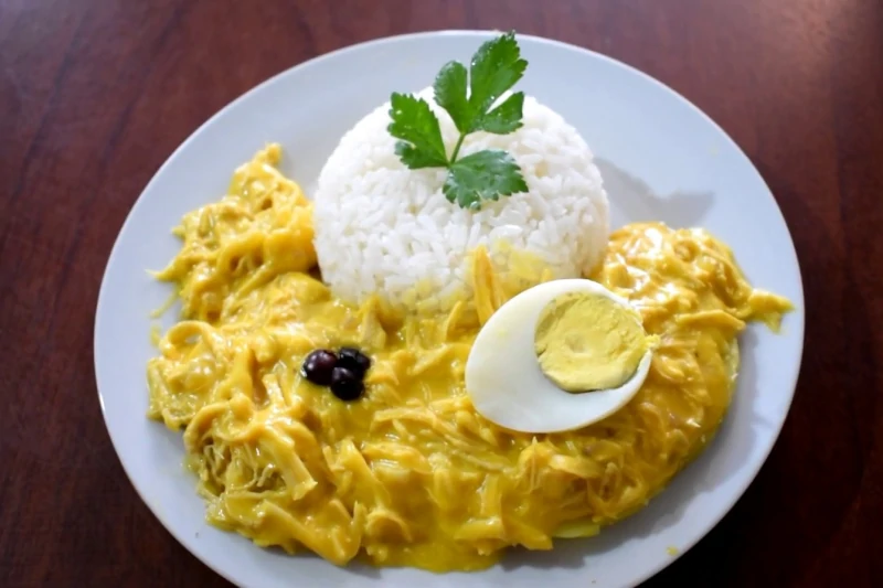 Aji de gallina (Peruvian chicken stew)