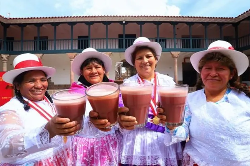 Frutillada: Andean Culture in a Glass