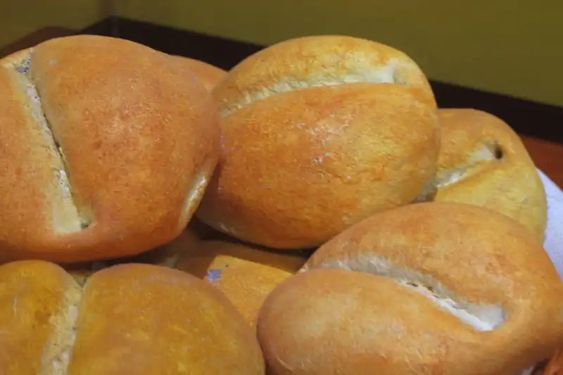 Peru's Bread pan frances